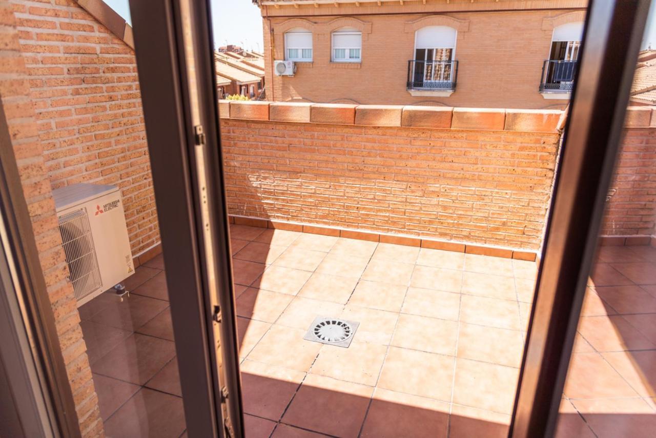 Apartamentos Hotel Carlos I Yuncos Buitenkant foto